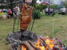 GRAN CERTAMEN DE ASADO A LA ESTACA