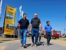 EL INTENDENTE TROTTE ACOMPAÑÓ A EXPOSITORES LOCALES EN EXPOAGRO