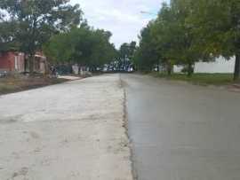 CONTINÚA LA PAVIMENTACIÓN EN BARRIO DON ADOLFO