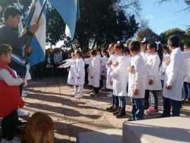 Acto por el Día de la bandera