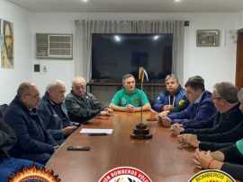 Funcionarios Municipales en Reconocimiento a Bomberos