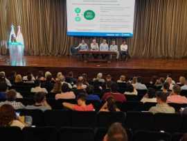 Participación en la reunión de la mesa de seguimiento de dengue