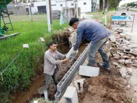 Reparación de cobertura de canal de desagüe 