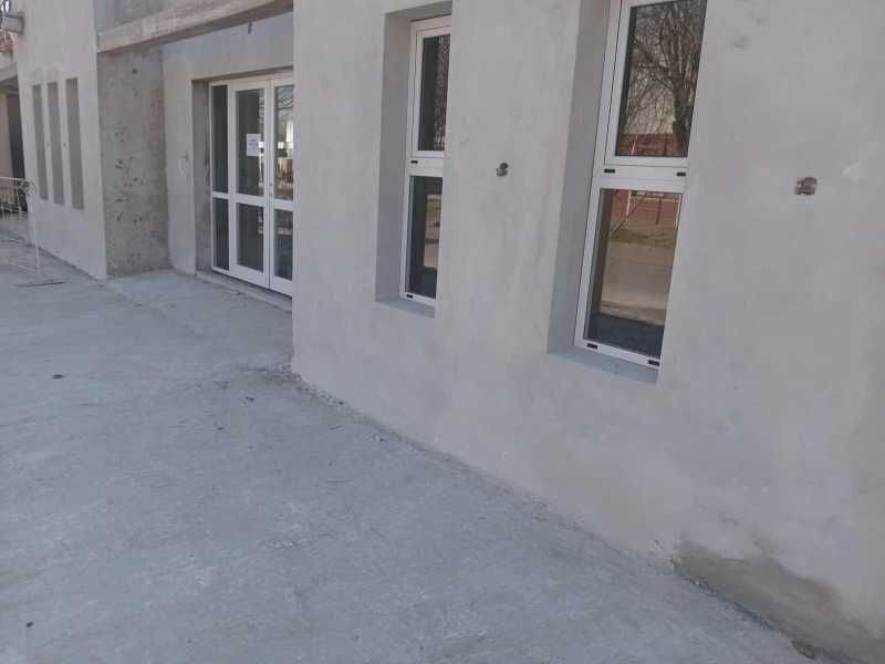 Colocaron las aberturas en la nueva sala de emergencias