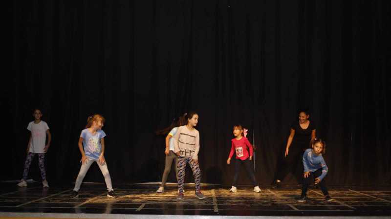 Taller infantil de ritmos latinos