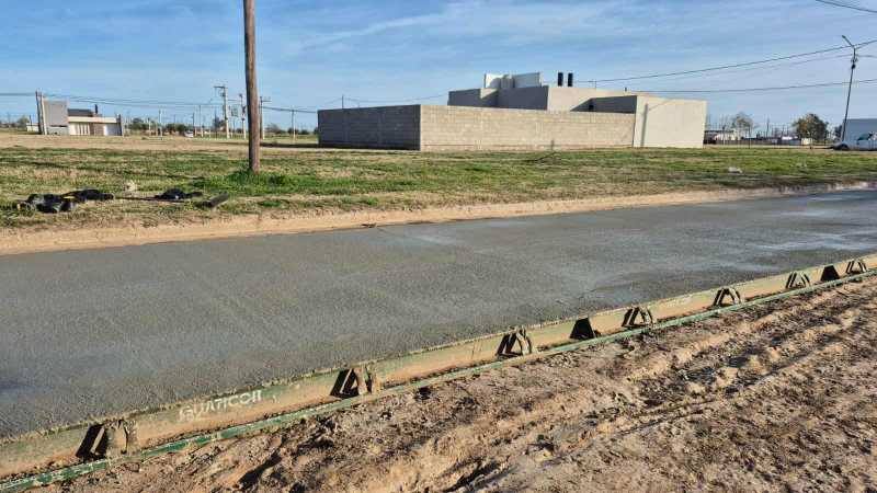 Avances en la pavimentación de calle La Pampa