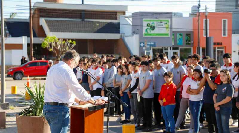 Compromiso con los valores y la identidad provincial