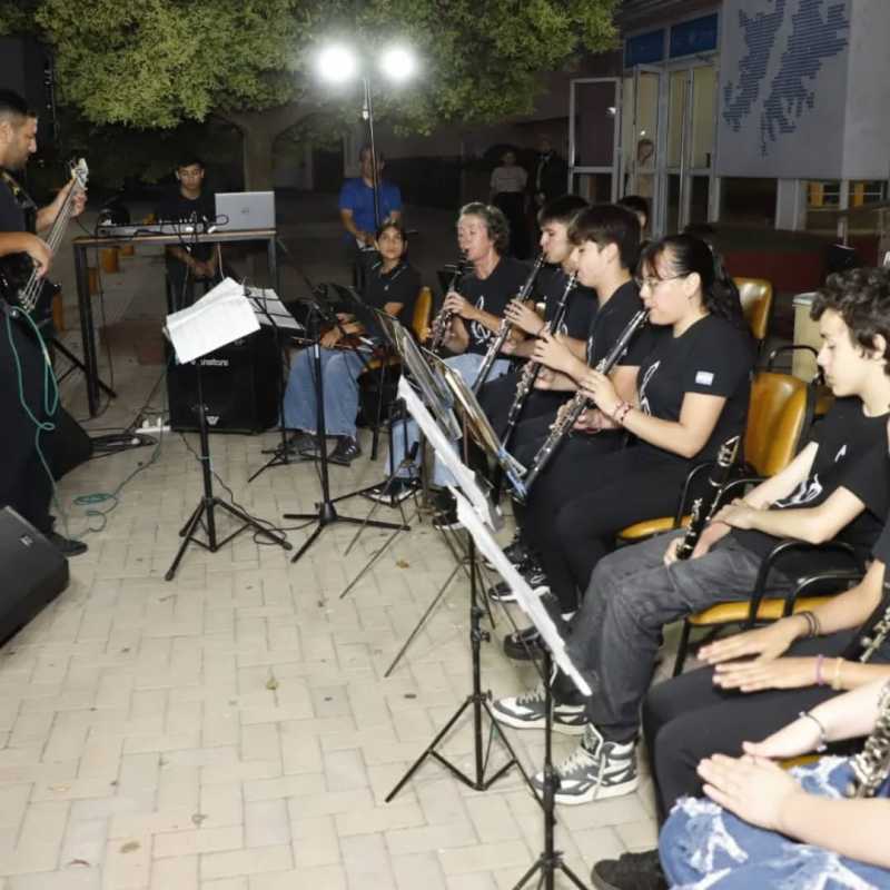 Concierto de músicos locales