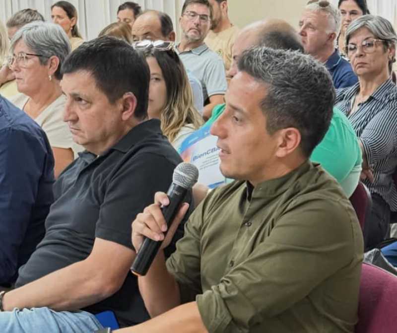 Idiazábal recibió a la Comunidad Regional Unión