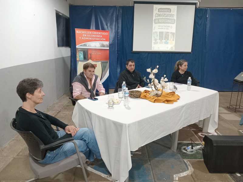 Conversatorio en el CENMA N°196