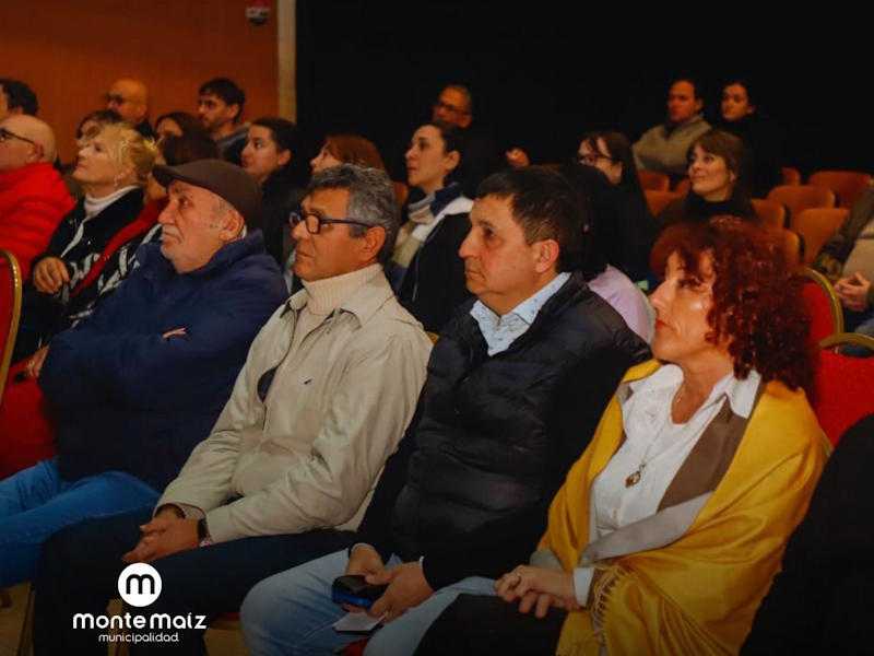 Acto protocolar por el cumpleaños de Monte Maíz